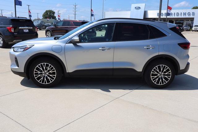 Photo of 2024 Silver Ford Escape