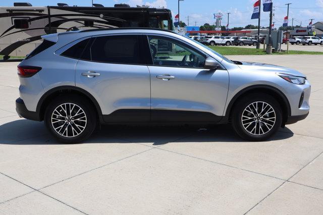 Photo of 2024 Silver Ford Escape