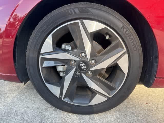Photo of 2023 Red Hyundai ELANTRA