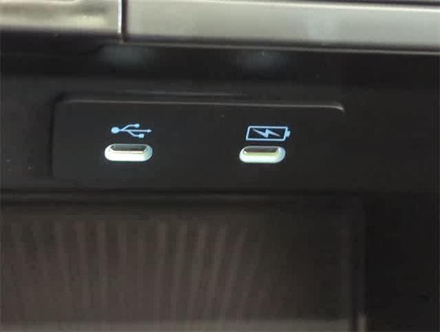 Photo of 2025 White Acura MDX