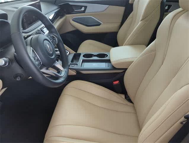 Photo of 2025 White Acura MDX