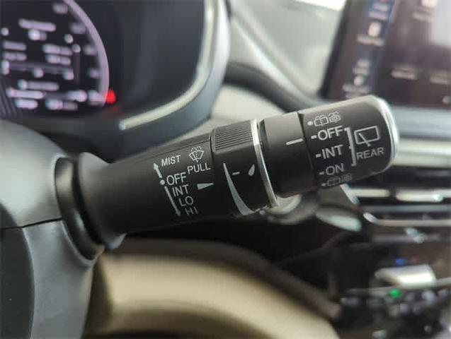 Photo of 2025 White Acura MDX
