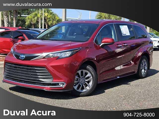 2023 Toyota Sienna