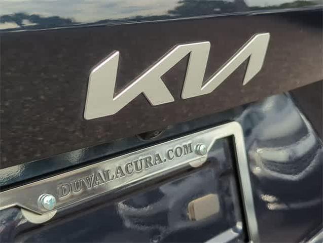 Photo of 2023 Blue Kia Sorento Hybrid