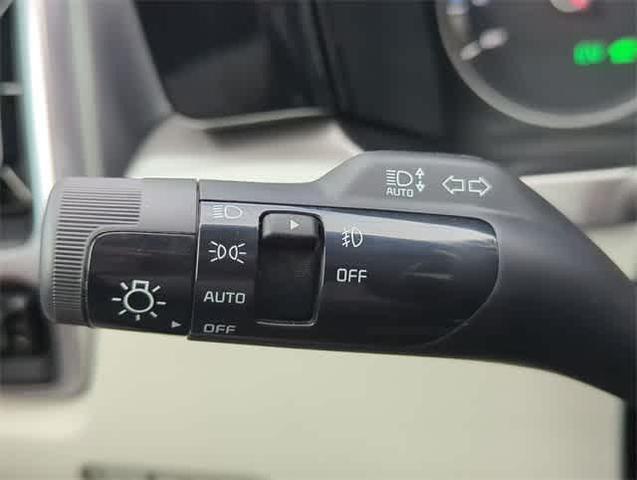 Photo of 2023 Blue Kia Sorento Hybrid
