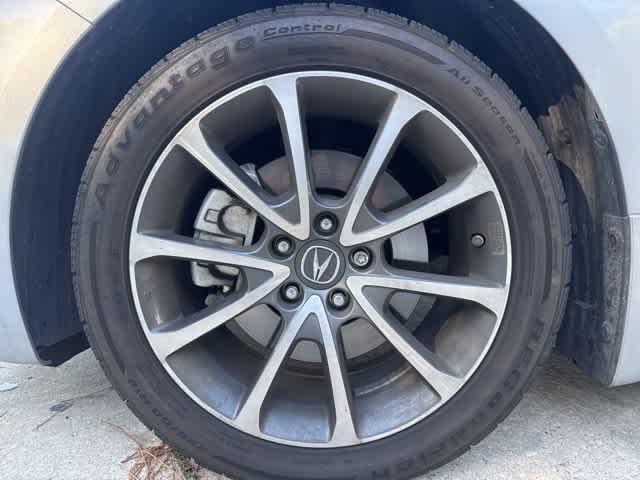 Photo of 2017 Silver Acura TLX