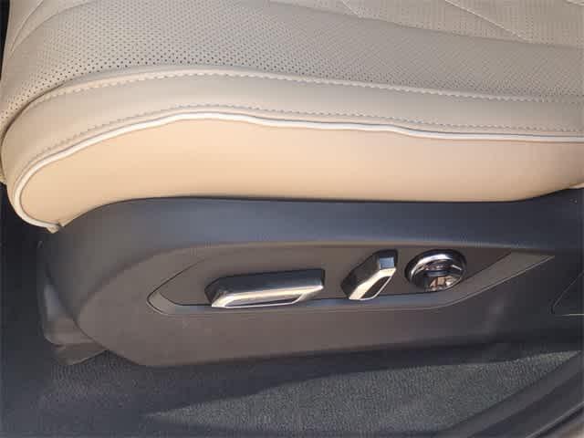 Photo of 2026 White Acura MDX