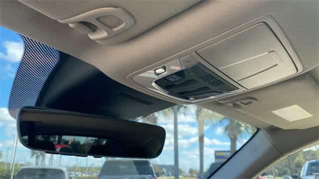 Photo of 2025 Black Acura MDX
