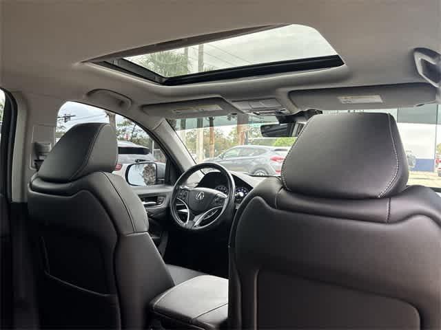 Photo of 2020 White Acura MDX