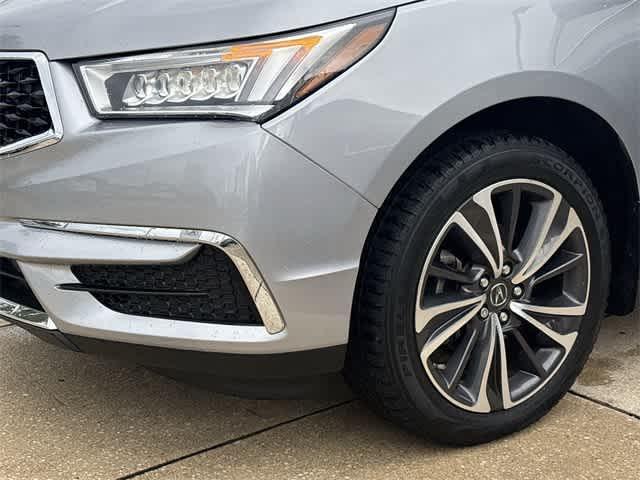 Photo of 2020 White Acura MDX