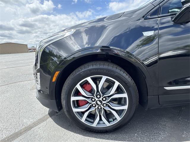Photo of 2024 Stellar Black Metallic Cadillac XT5