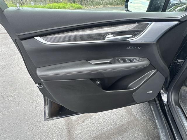 Photo of 2024 Stellar Black Metallic Cadillac XT5