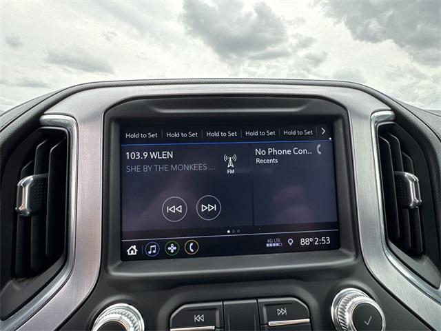 Photo of 2022 Quicksilver Metallic GMC Sierra 2500