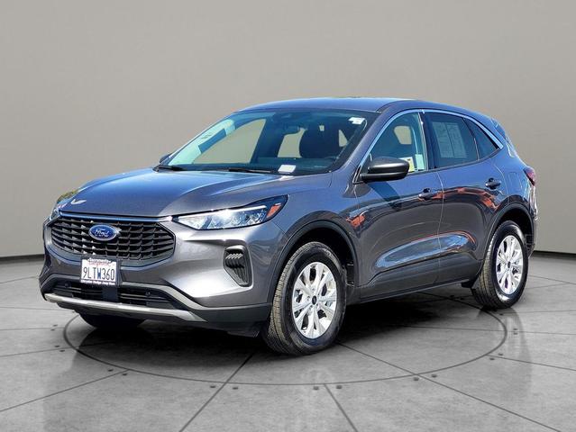 Photo of 2024 Gray Metallic Ford Escape