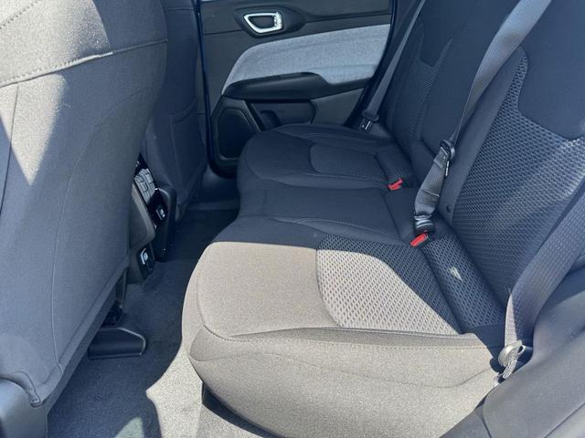 Photo of 2025 Hydro Blue Pearlcoat Jeep Compass