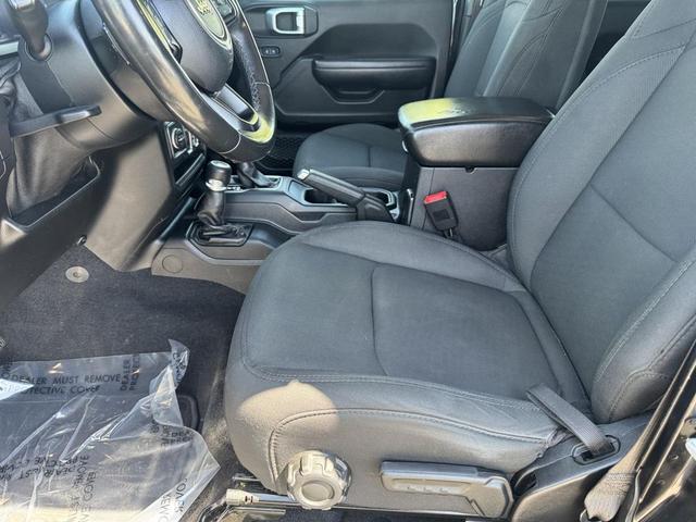 Photo of 2019 Black Clearcoat Jeep Wrangler Unlimited