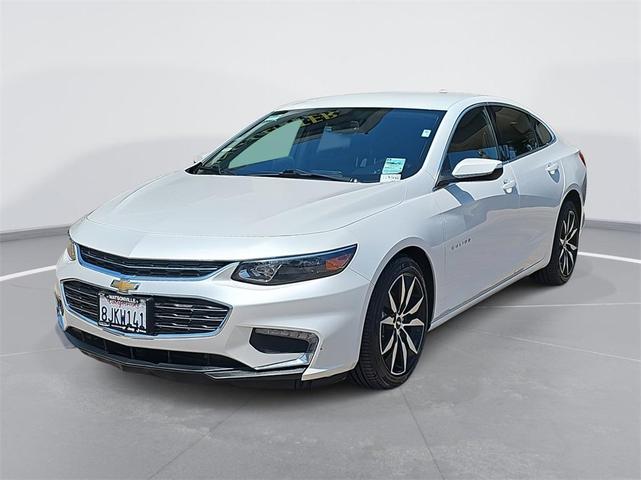 Photo of 2018 Iridescent Pearl Tricoat Chevrolet Malibu