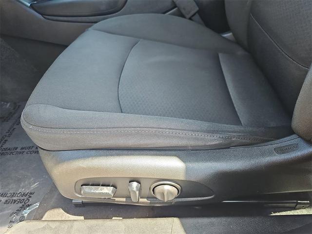 Photo of 2018 Iridescent Pearl Tricoat Chevrolet Malibu