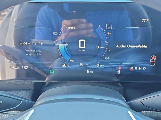 Photo of 2025 Summit White Chevrolet Blazer EV