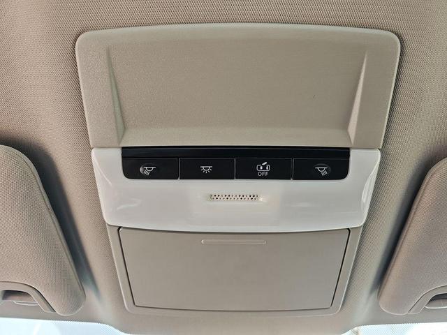 Photo of 2023 Black Nissan Altima