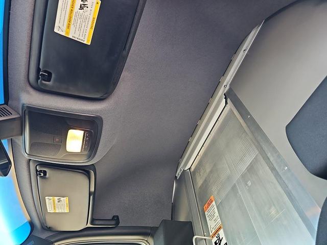Photo of 2020 Arctic White Mercedes-Benz Sprinter 2500