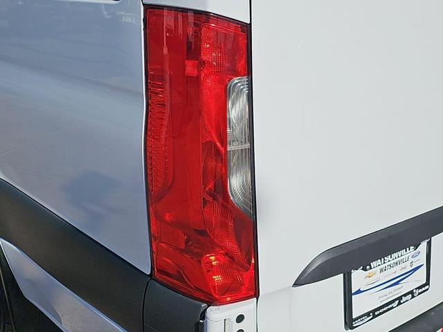 Photo of 2020 Arctic White Mercedes-Benz Sprinter 2500