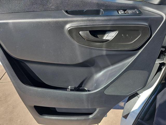 Photo of 2020 Arctic White Mercedes-Benz Sprinter 2500