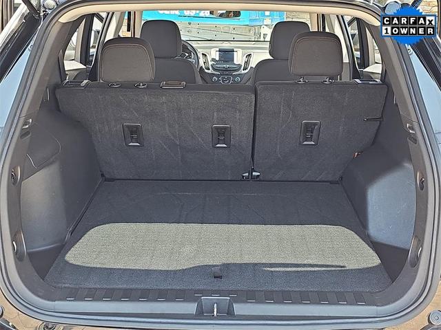 Photo of 2022 Mosaic Black Metallic Chevrolet Equinox