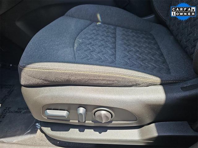 Photo of 2022 Mosaic Black Metallic Chevrolet Equinox