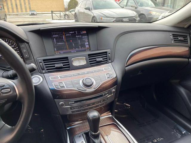 Photo of 2012 Grey INFINITI M35h