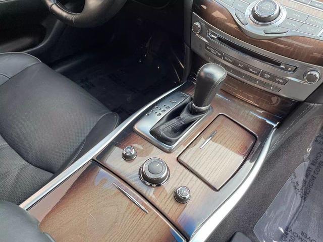 Photo of 2012 Grey INFINITI M35h
