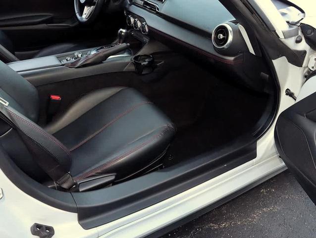 Photo of 2017 Ceramic Metallic Mazda MX-5 Miata RF