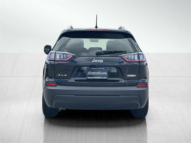 Photo of 2020 Diamond Black Crystal Pearlcoat Jeep Cherokee