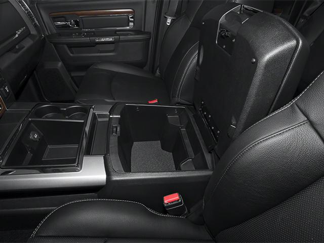 Photo of 2014 Bright White Clearcoat RAM 2500