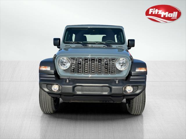 Photo of 2025 Anvil Clearcoat Jeep Wrangler