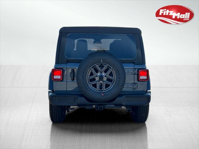 Photo of 2025 Anvil Clearcoat Jeep Wrangler