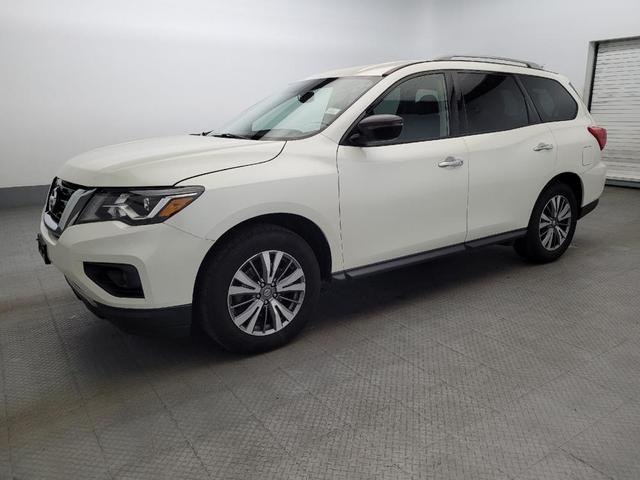 Photo of 2019 White Nissan Pathfinder