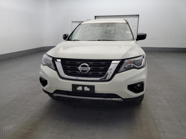 Photo of 2019 White Nissan Pathfinder