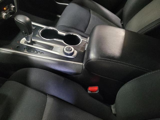 Photo of 2019 White Nissan Pathfinder