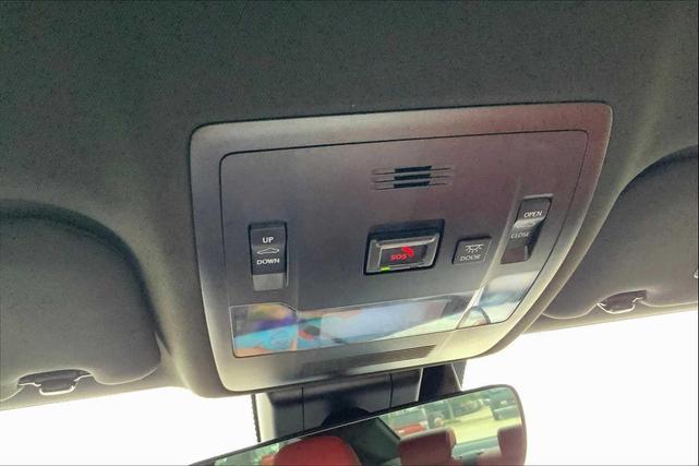 Photo of 2022 Ultra White Lexus IS 350