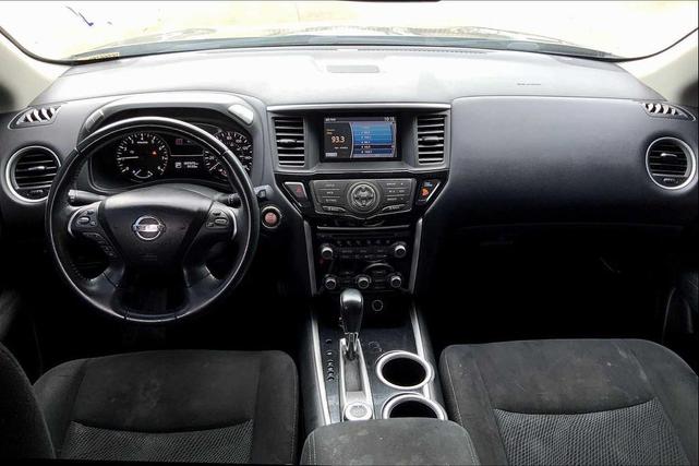 Photo of 2013 Mocha Stone Nissan Pathfinder