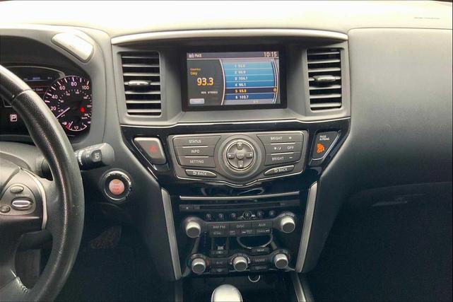 Photo of 2013 Mocha Stone Nissan Pathfinder