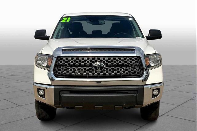 Photo of 2021 Super White Toyota Tundra