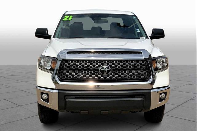 Photo of 2021 Super White Toyota Tundra