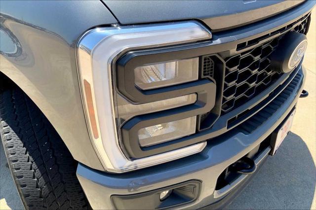 Photo of 2024 Carbonized Gray Metallic Ford F-250
