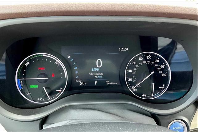 Photo of 2023 Predawn Gray Mica Toyota Sienna