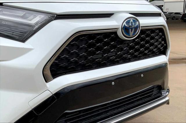 Photo of 2023 Wind Chill Pearl/Midnight Black Metallic Toyota RAV4 Prime