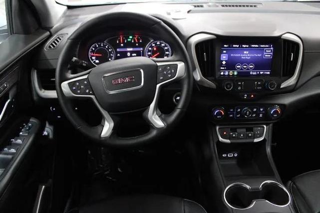 Photo of 2024 Summit White GMC Terrain