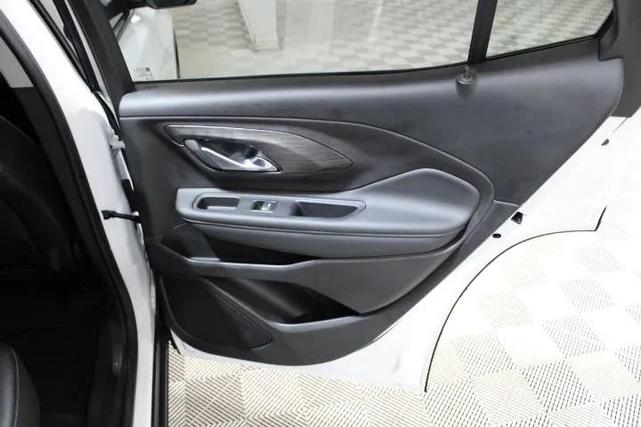 Photo of 2024 Summit White GMC Terrain