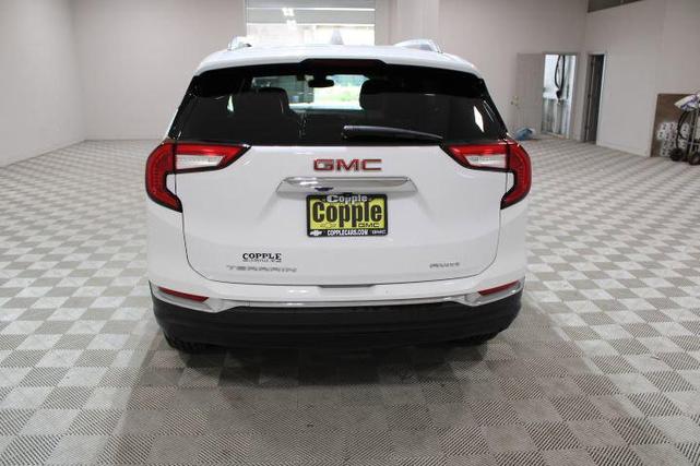 Photo of 2024 Summit White GMC Terrain